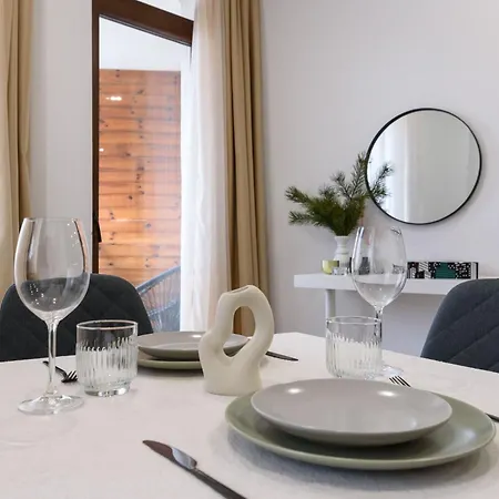 Bonbon Next To Gondola