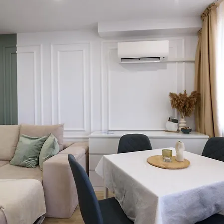Apartman Bonbon Next To Gondola *