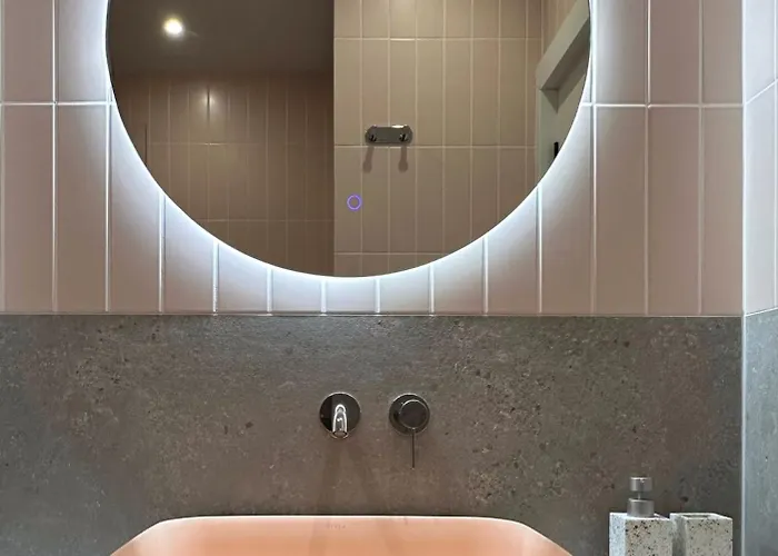 Bonbon Next To Gondola